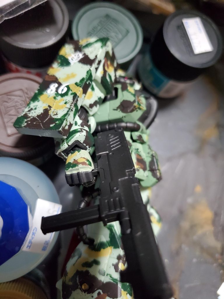 一通り塗り終わったのでちょこっと水転写デカール追加