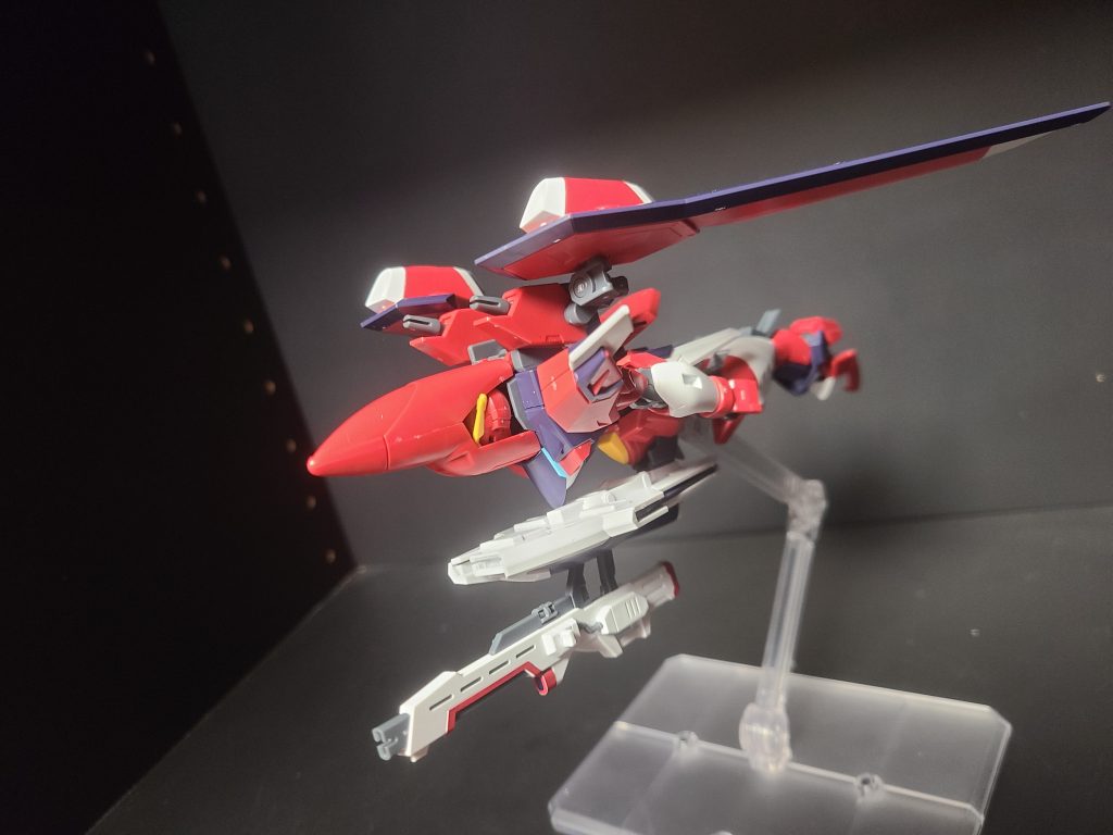 変形状態……これでキラとシンは大気圏入っていったけど、シンプルにライフル爆発しないのか不思議……とはいえ、ブースターから砲台が出てくる仕様は拘りあって良き👍🏻