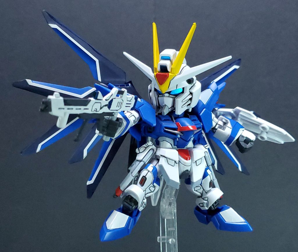 ビームライフルも一色成形かつグレーでの成形なので塗装しています。