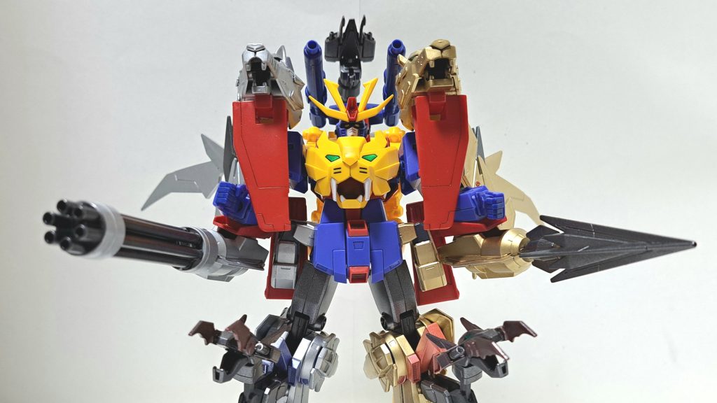 ガンダムトライガオー６[ﾍｷｻ ]　(別称:最強轟獣機動トライガオー６ ６体のトライマシンが合体した形態。トライオン3の元々の射撃武器にトライガー参の射撃武器を加えたフルバーストは強力。