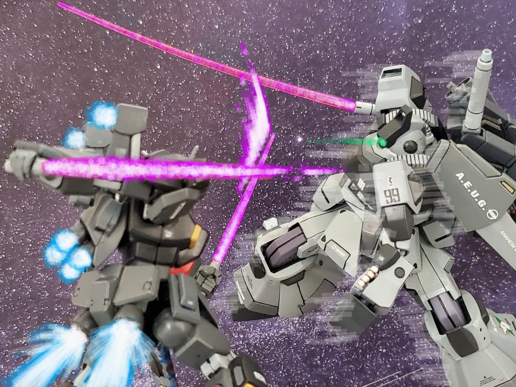 黒いガンダムは持ち味の機動性で一瞬でリック・ディアスに接近😱💦二刀流のビームサーベルの刃が連続でリック・ディアスに襲いかかる💥相手の力に対して正面からぶつからず、流れに逆らわない水のように受け流すウルフ大尉👊✨それは『流水』の如き華麗な姿~🤩🎵