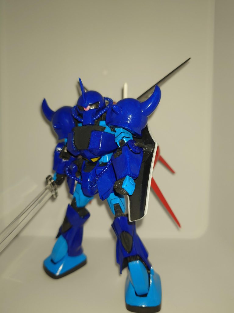 エールは襟(首の両側)があるので首が外れてしまいます。画像は首を乗っけてあるだけ