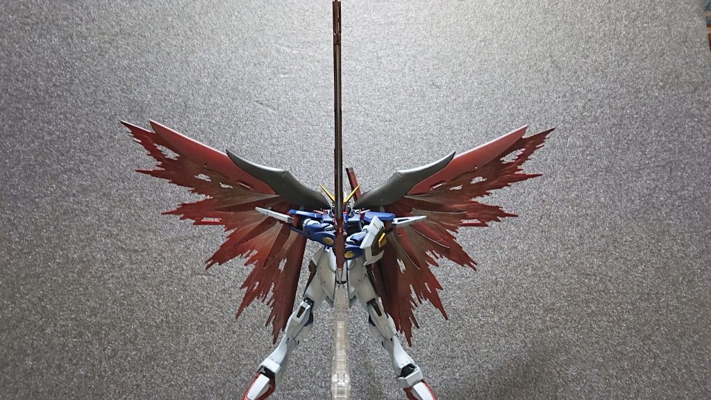 両手持ちができる肩の可動域が凄い!