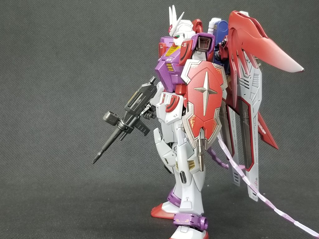 サイドショット①。あくまで参型を発展させたものなので手持ちのビームライフルとシールドはそのまま。ただ、射撃特化ということでビームナギナタは装備させてません。