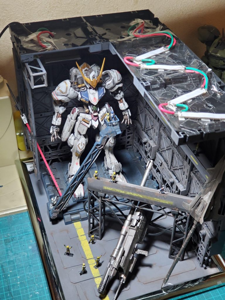 昔は電飾にムギきゅうや発光ダイオード使ってたと思うけど今はいいのがありますねLEDテープ。