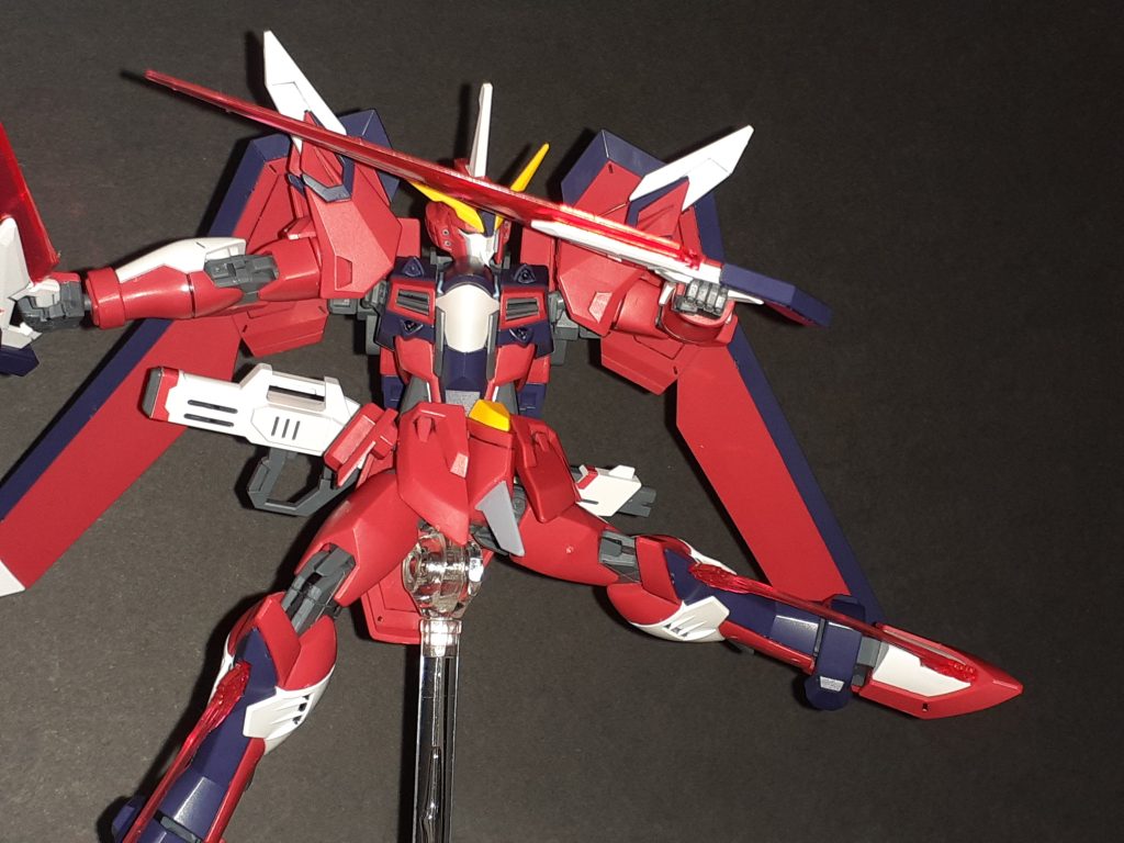 シンもそれなりには使っていたがアスランのように必殺技とまではいかなかった蹴り