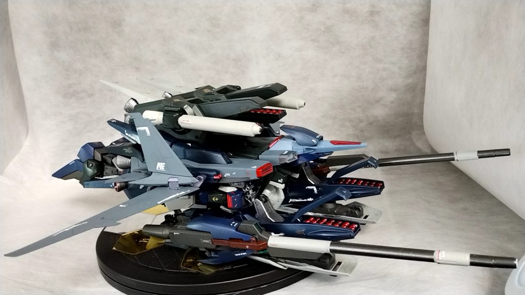 ランディングギアパーツありませんがシールド部分で意外と安定感ありますぜ