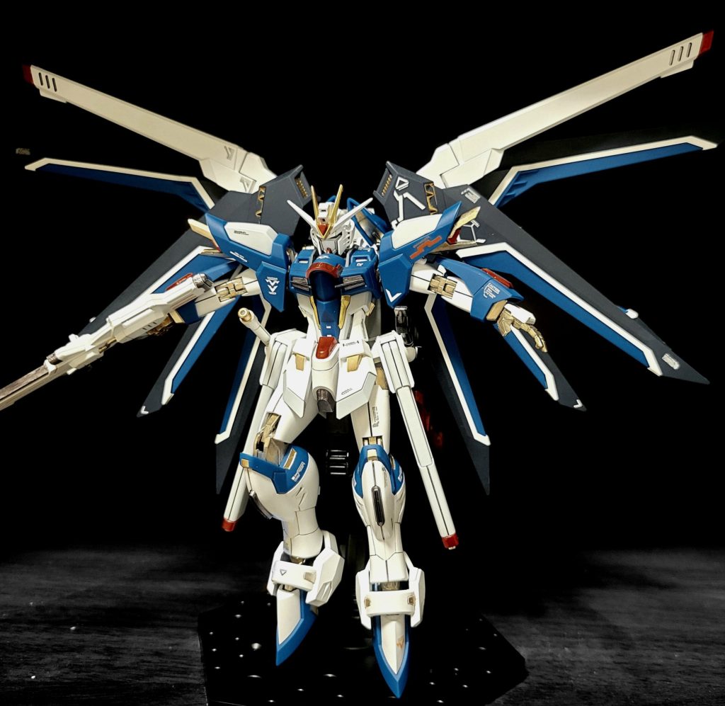 前回は光沢トップコートが難しかったので、今回つや消ししてみましたが、明るい青色だったのがいい感じに落ち着いて気に入ってます。つや消しは適当でも良い感じに仕上がるのでいいですね。