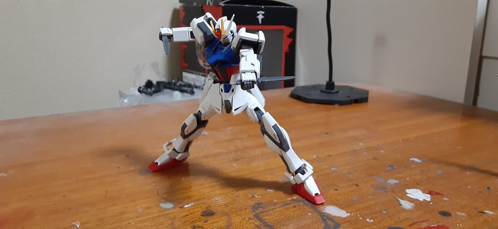 「武器は、あとはアーマーシュナイダー…これだけか‼️」「こんな所で…やめろー‼️」　　　　　あんまりポーズ取ってなかったけど、アーマーシュナイダーもカッコいい。プロポーションはまさしくリマスターのあの細身スタイルですね。このキット作ったのは数年前で、中学生の頃500円のコレクションシリーズ、旧HG作ってどちらも大河原さんスタイルだったから新鮮でした。リバイブされてるのこれ買うちょっと前に知って凄い嬉しかったー‼️しかも色分け凄い(当時のキット作った方なら分かりますよねw)とにかく感動。