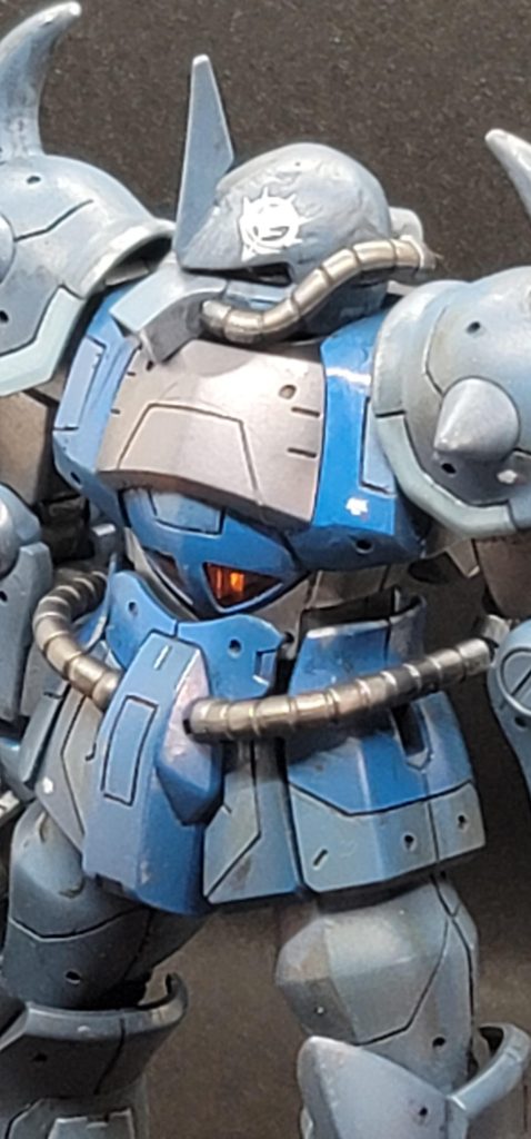 この額のジオンマークなかなかお気に入り。中２心をくすぎります。わかりますよね？