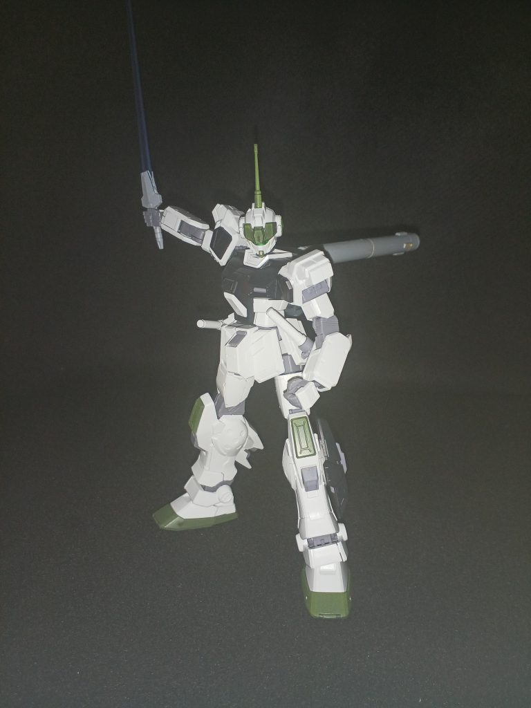 続いてビームシュベルトです。こちらがツヴァイハンダーの代用品の扱いです！シュベルトはドイツ語で剣を指す言葉です。