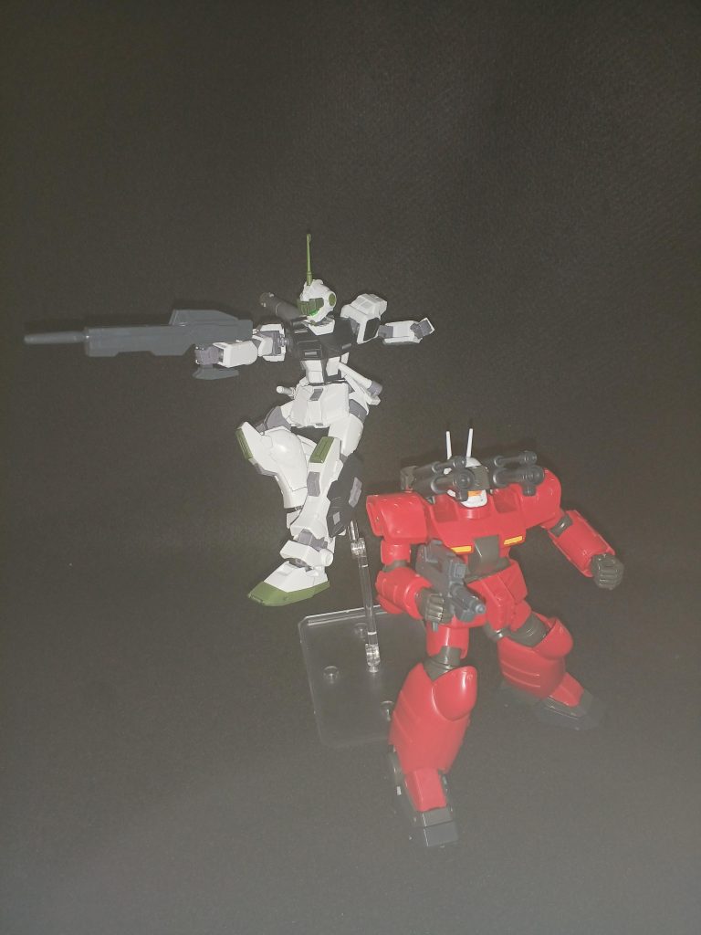 先週が私の誕生日で、両親にこの2機体を買ってもらいました✨このシーンは共闘している感じです！