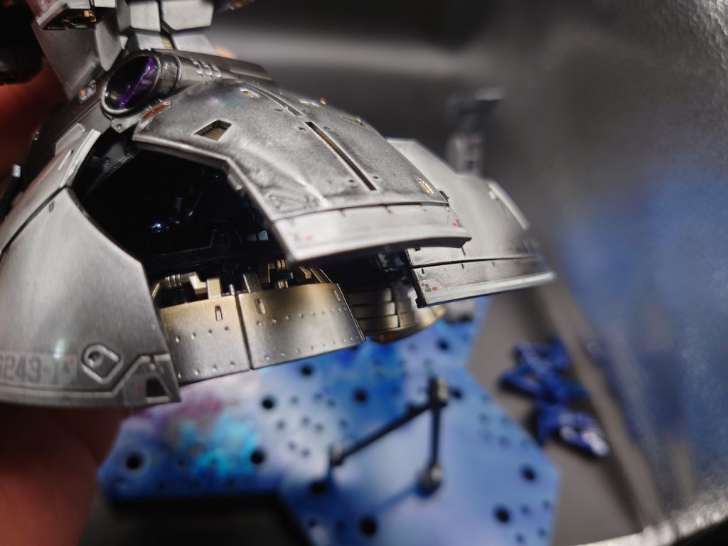 個人的お気に入りのバーニア。ゴールドのグラデ塗装とGXクリアピンクを爪楊枝塗り。