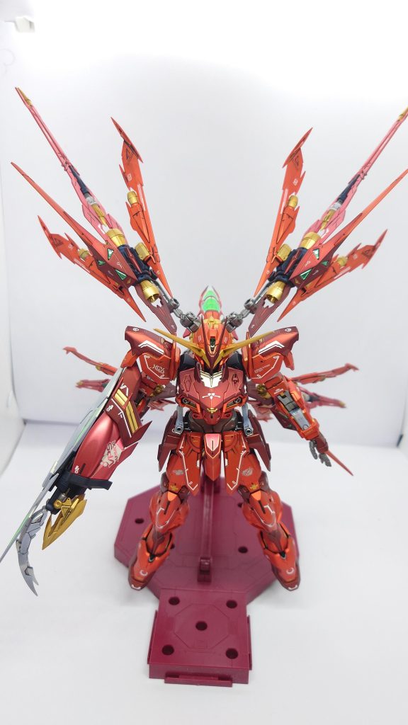 デカすぎコレクションケースにおさまらない