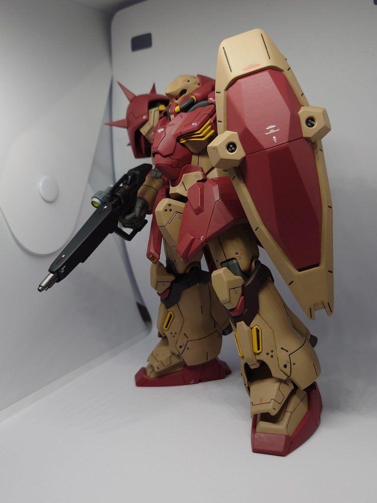 シ一ルドの36mmファランクスの砲門もプラ棒を使って表現してみました。