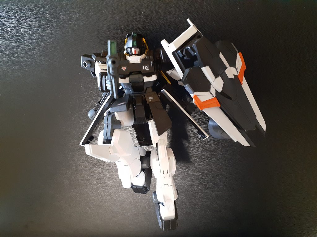 もちろん通常のシールドとしても使えます。表面は耐ビームコーティング