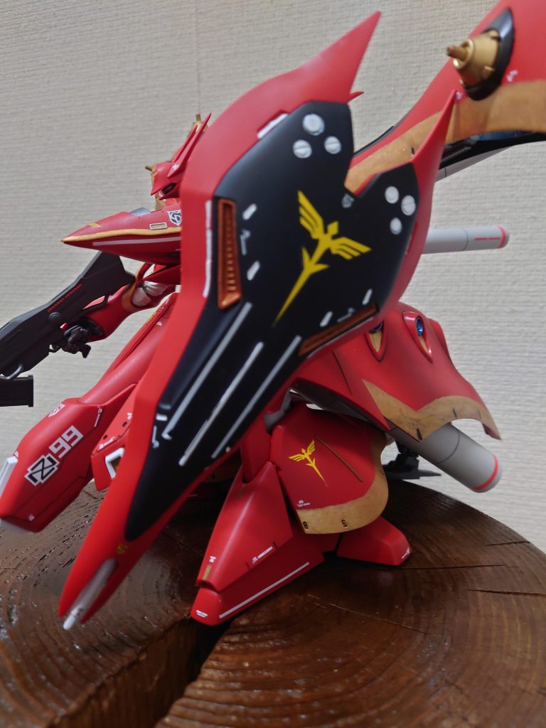 シールドかっこいいです。実際は、こんなでかいと使い道はないんでしょうね