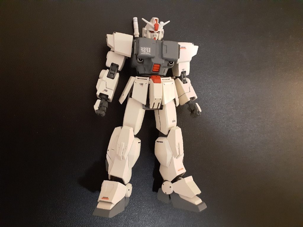 胸筋と上腕をボリュームアップしマッシブな体型に。盛った胸回りに排熱用ラジエーターを追加。ＢＤ３の胸部ミサイルもミサイルではなく強制排熱装置って設定