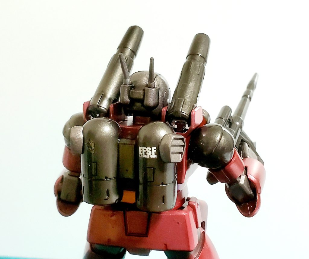 バックショット。お気に入りの1枚です!( ^ω^ )塗装途中だとあんまり違い出ないかなぁ??と思っておりましたが、光沢トップコート吹いてみて質感の違いがちゃんと出ており良かったです!