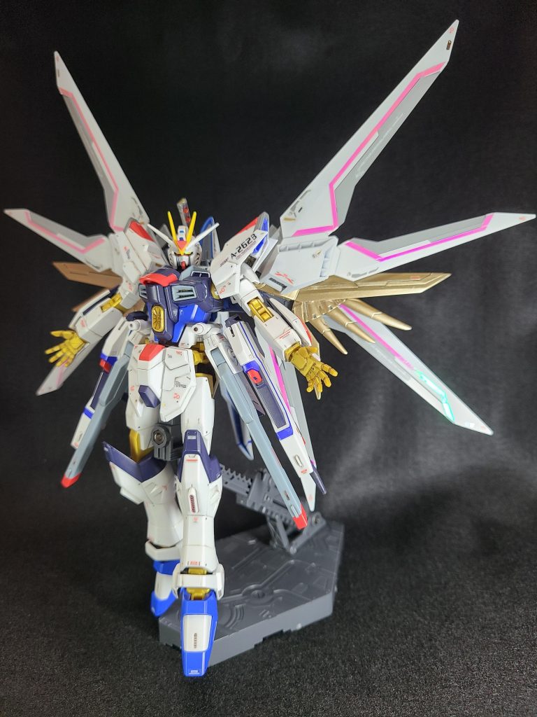 マイティーストライクフリーダムガンダム–3枚目/制作者：あおすけ