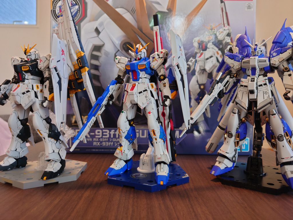 νガンダムがそろいました。後はファーストロットカラーをそろえようか迷い中