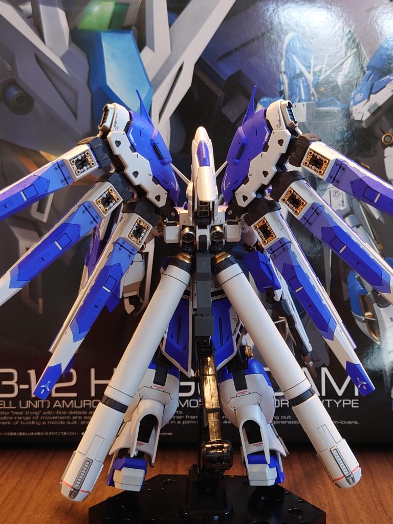 フィンファンネルを少しだけ塗り分けしました。ホントに少し