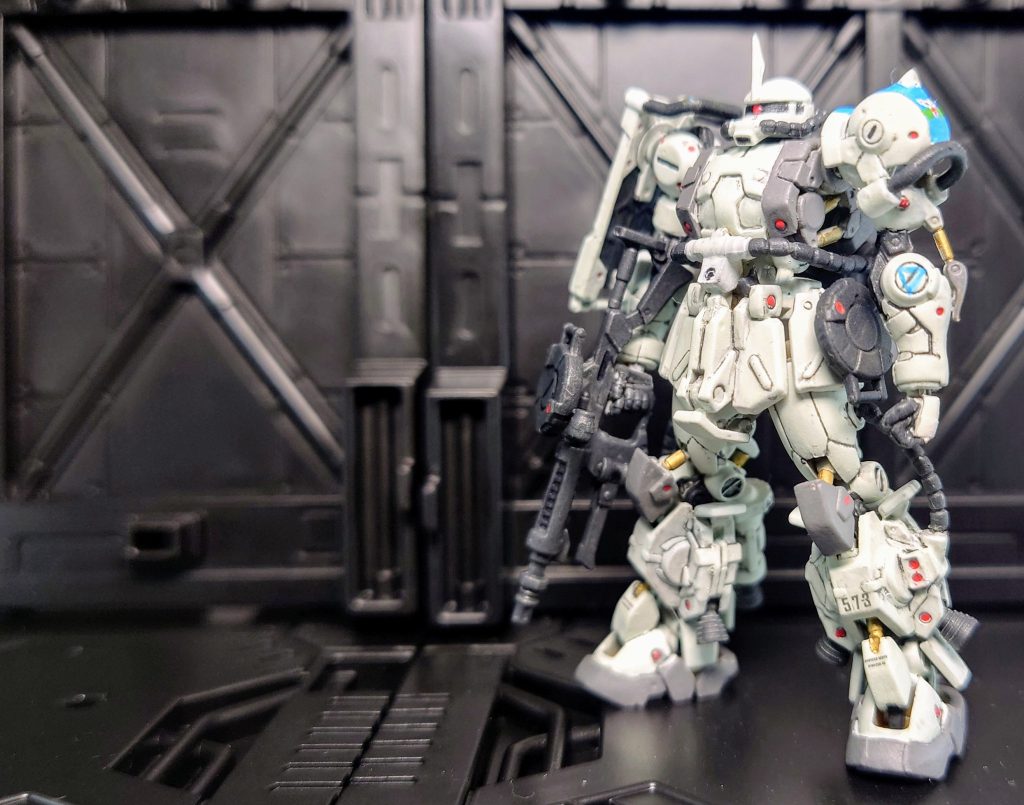 最後までご覧下さり、ありがとうございました😄。最初に書きましたが、これにてガンダムアーティファクトの連続投稿は、一旦お休みする予定です。取り敢えず、55㍉の造形に少し疲れたので、先日届いたHGのジーラインの制作に移ります（笑）ただ、予定ではアーティファクトの残り一箱のザクⅡを、ジョニー・ライデンカラーで制作したいのと、プレバンの量産型キュベレイがあるので、出来たときはまた見てやって下さい😊。追伸:　ウィングガンダムのこと、マジで忘れてたっ！(投稿した時に存在を思い出しました😅)