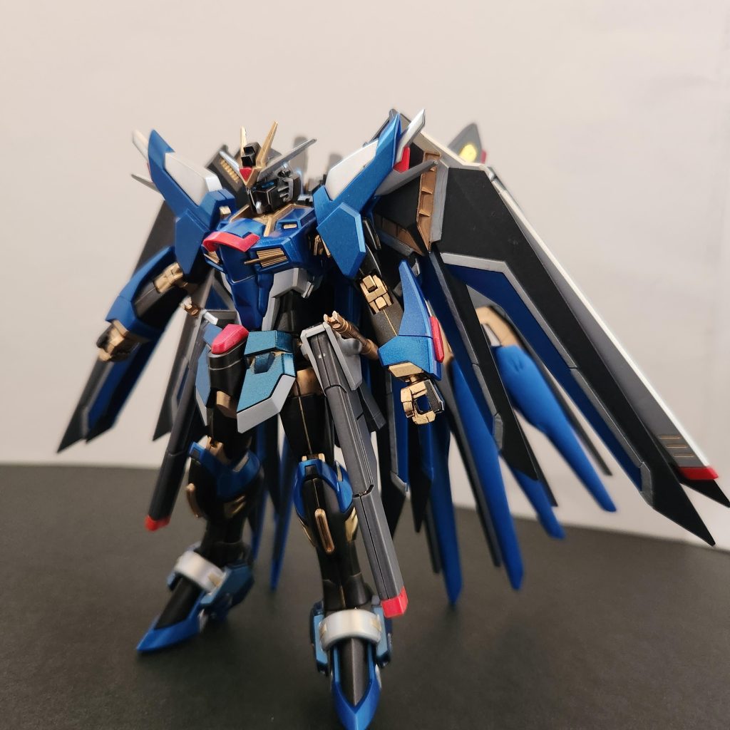 まさに悪役の風貌