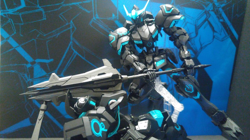 バルバトス初めての戦闘で最後に  ﾊﾞｷｬｯ!ってされるのがスカッとして好きなシーンです(⁠⁠^-^⁠)1/100スケールで再現したくて作りました