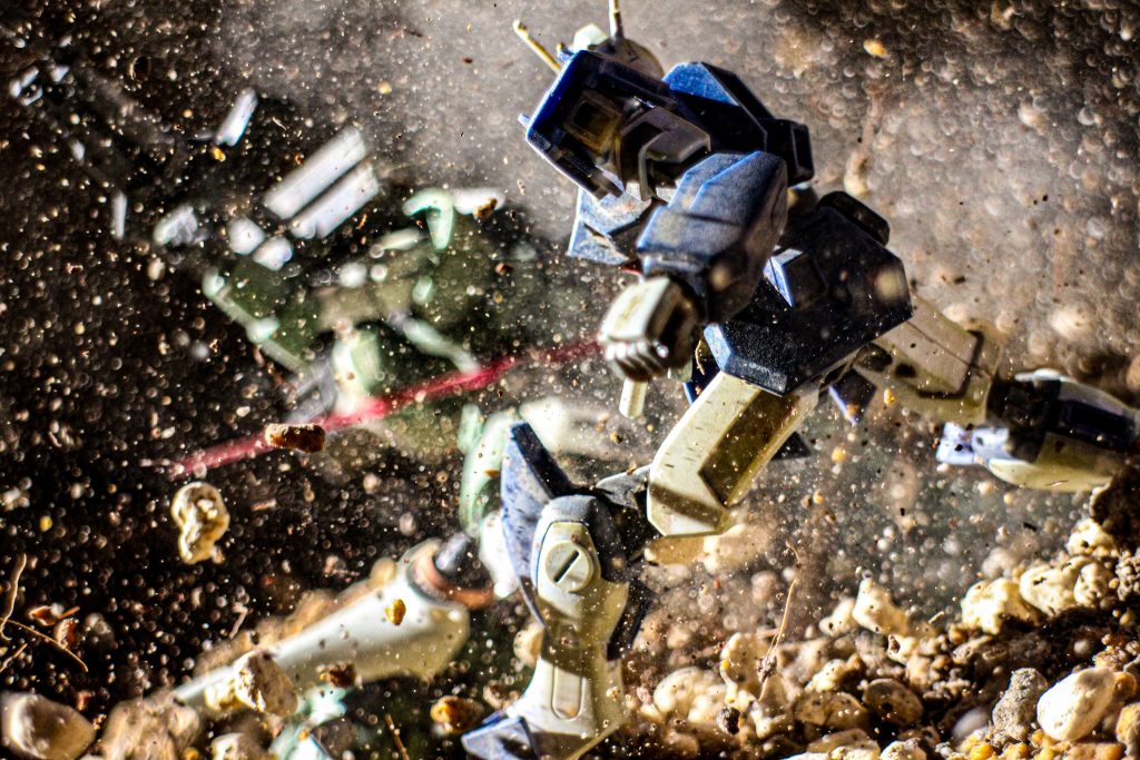 射撃を斬撃で上回ってほしくて、2機を対になるようにしましたがすごく楽しかったです!