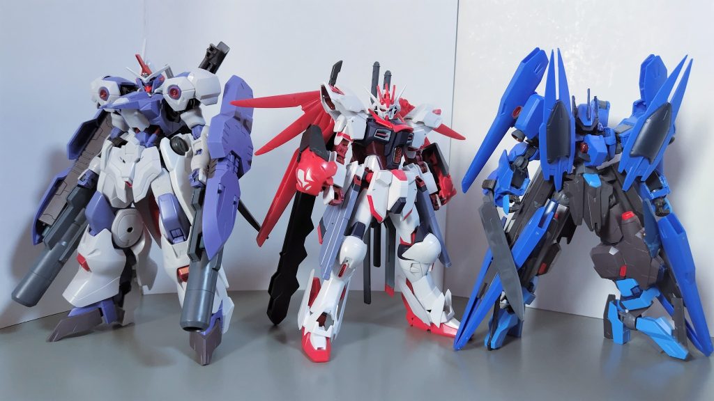 自分のオールデストロイというオリジナル部隊の隊長機という設定にしています。特にこの3機をメインに改造してますオールデストロイの機体は合計6機あるのでクリムゾン以外も投稿していきます。よろしくお願いします🙇♀️ご覧頂きありがとうございましたm(_ _)m