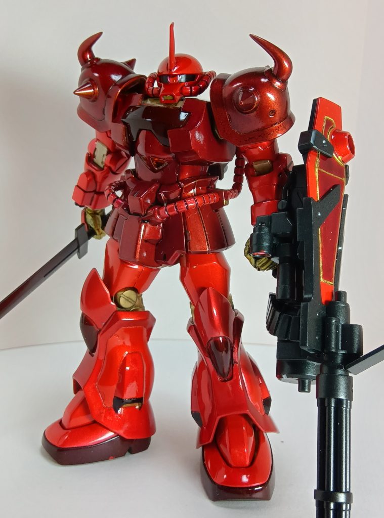 関節と装甲内部はゴールド