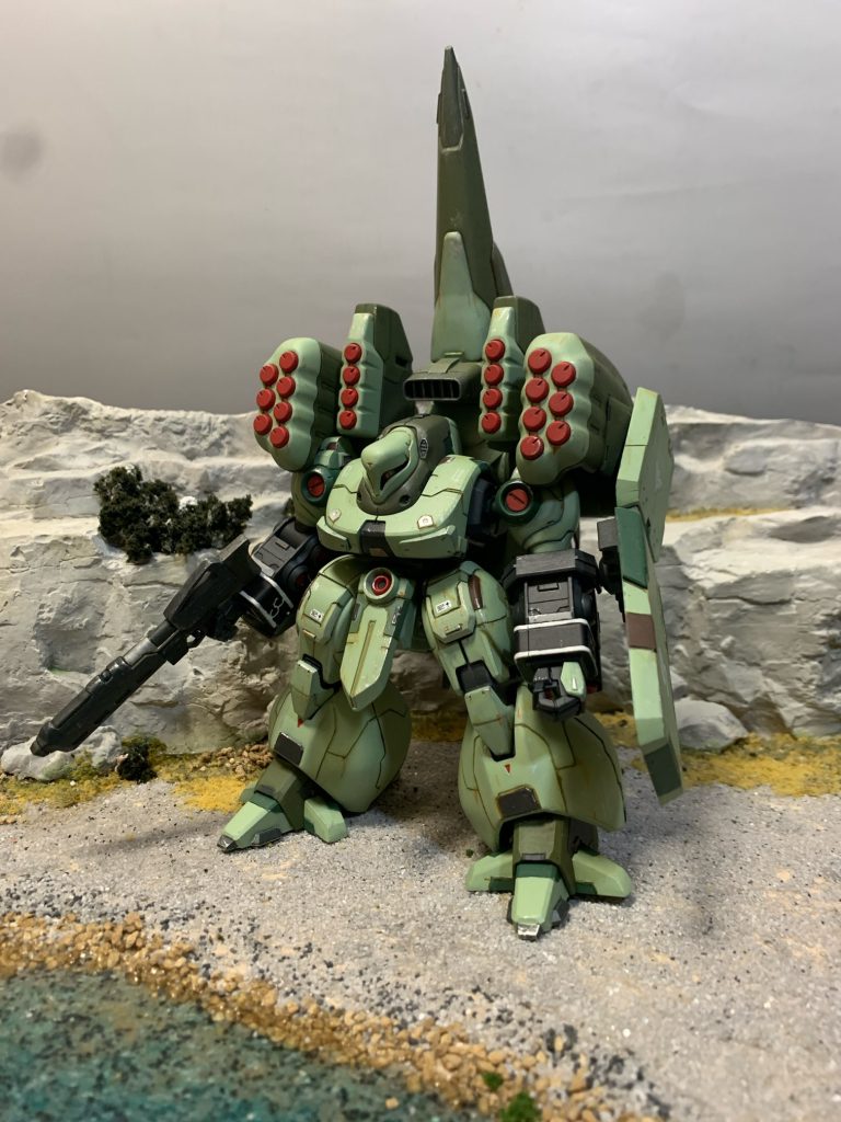 重厚感のあるキットで、存在感は抜群です。