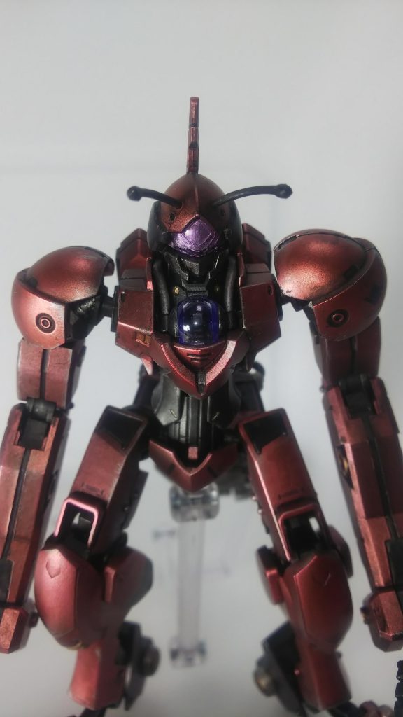 ・触覚 1mm真鍮線まげて瞬着を先端に付けて丸めたものに黒を塗り。蟻の触覚っていうよりカタツムリ?くの字に曲げた方がよかったのでは…