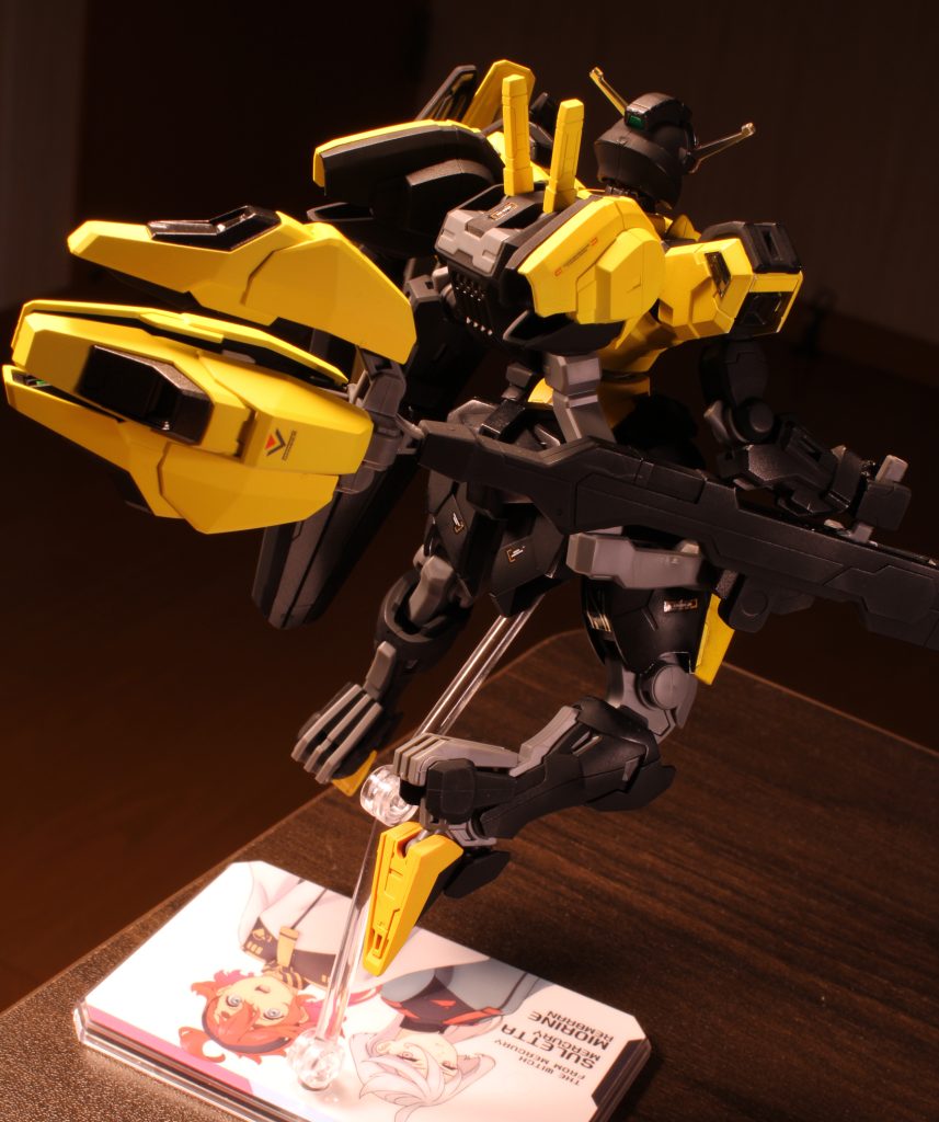 キャリバーンは怪物の意味だそうで、近づいたらマズそうな見た目になったと思います😅