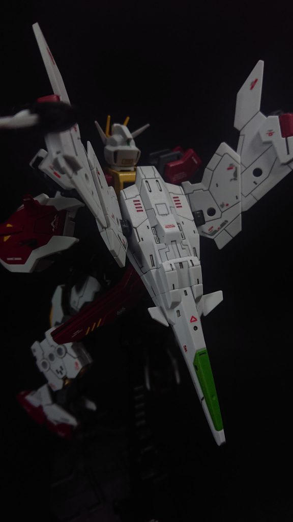 使用した塗料タミヤカラースプレー・イタリアンレッド・ブラック・イエロー・ゴールド・シルバーリーフ・ガンメタル・キャンディーライムグリーン