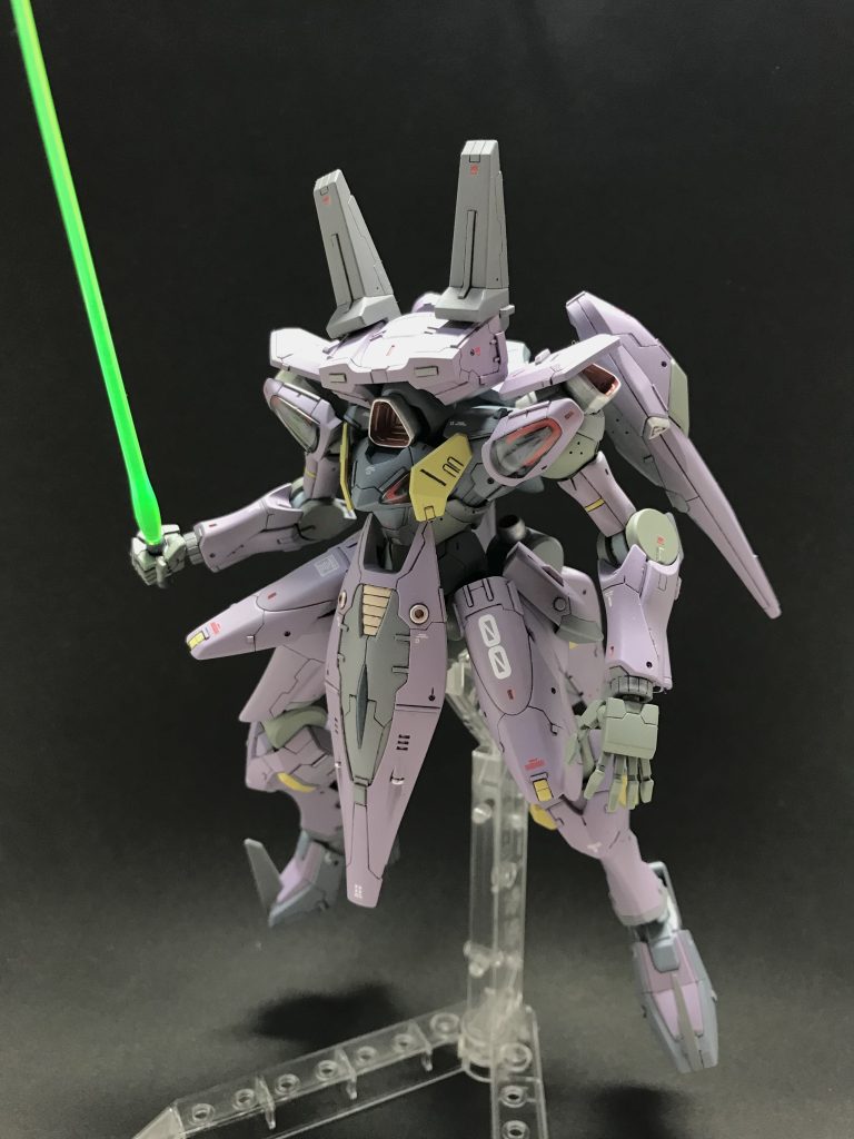 きっとサーベル投げるタイプ