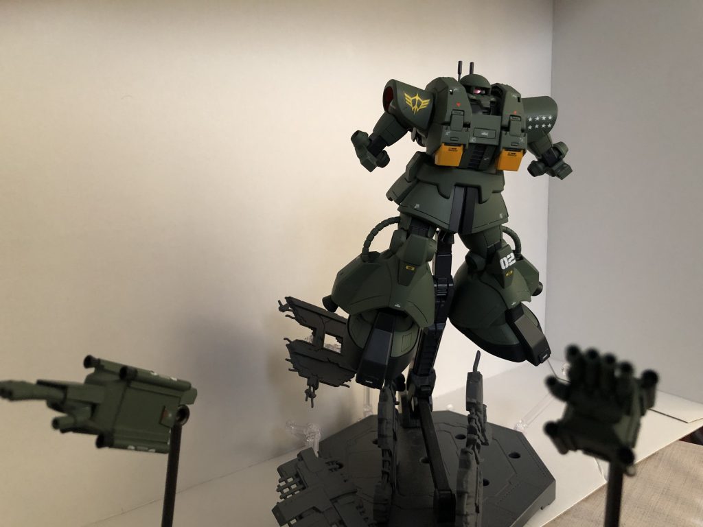 腕部も分離できます〜グフリバイブの左手が届いたので、右手が完成しました！