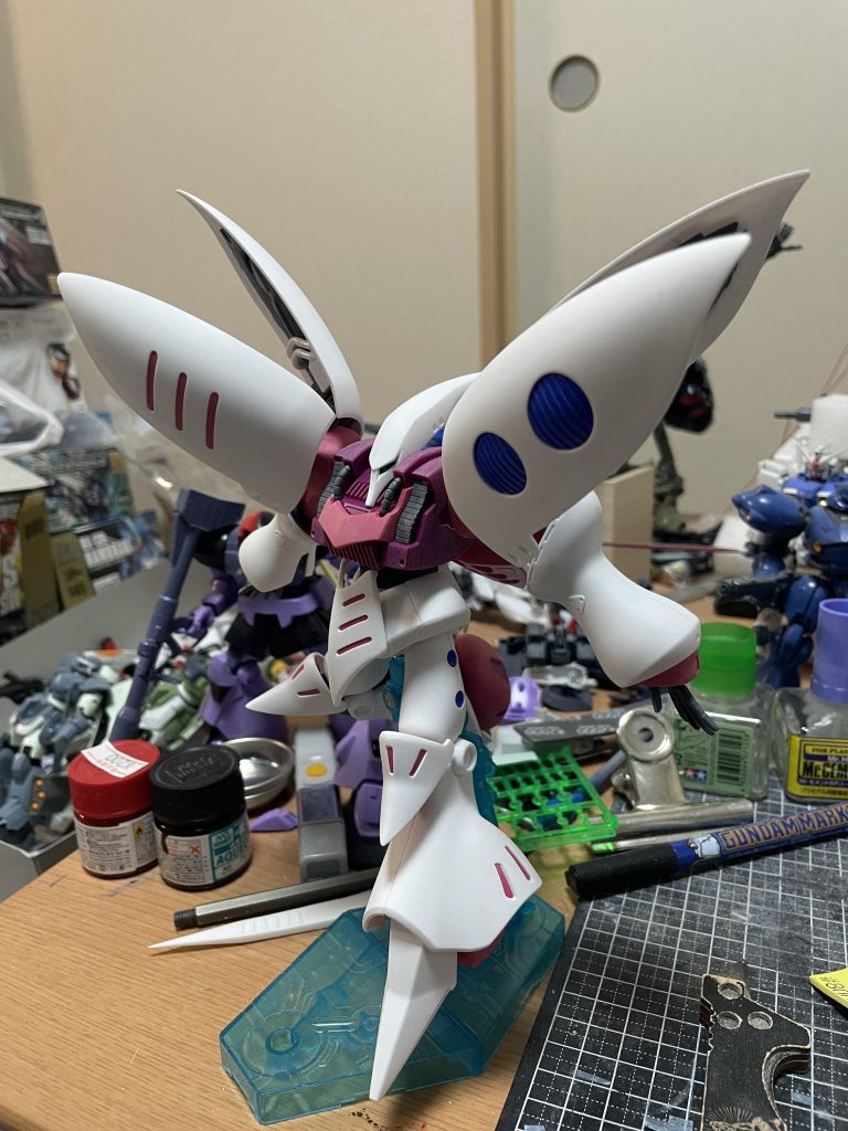 最後は最初の写真のキュベレイ単品Ver。塗らなくても艶やかな機体のキュベレイちょっと塗るの楽しみになりました(笑)それでは最後までご覧いただきありがとうございました。