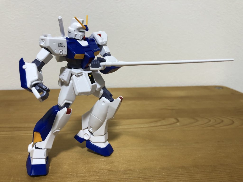 バーニィとの最終戦でのポーズ再現。