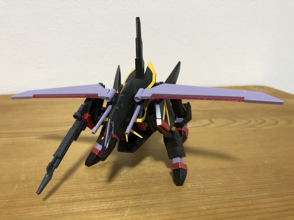 ビーム刃を展開。ハイネ真っ二つ。