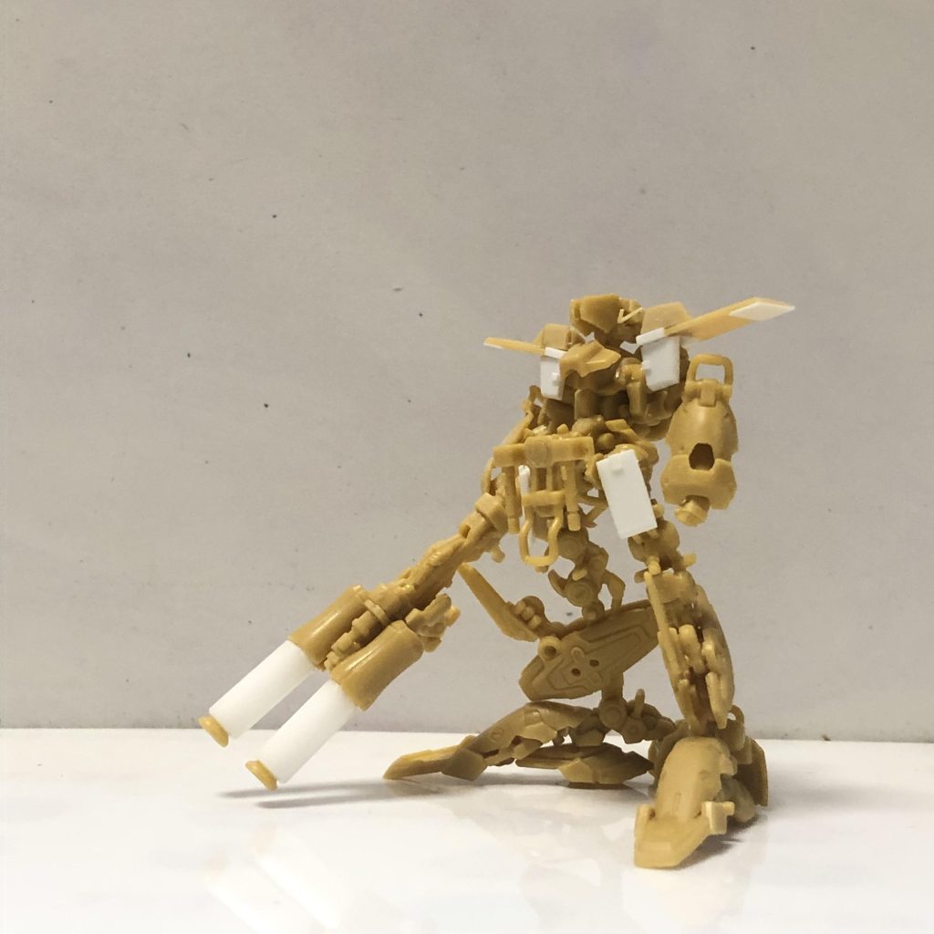 今回はXでのコンペ「アティコン2」で作りました☆使ったキットはアーティファクト「トールギス」色々組み換えて以外とイケるもんだなと思った夜永♪