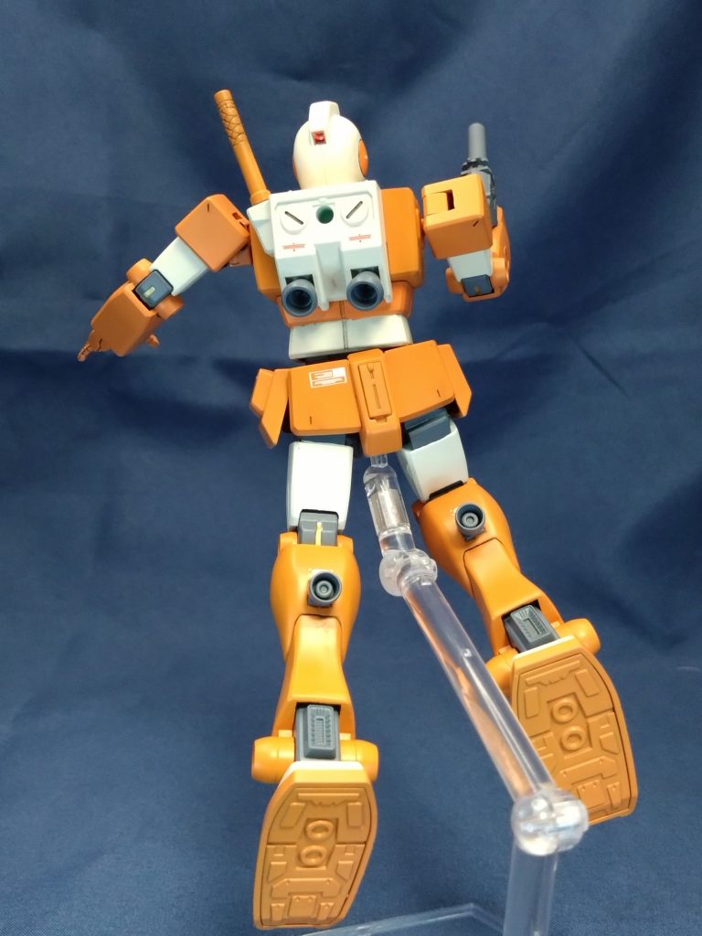 この強そうでない後ろ姿がたまりません。MSVのパッケージアートな感じがして。