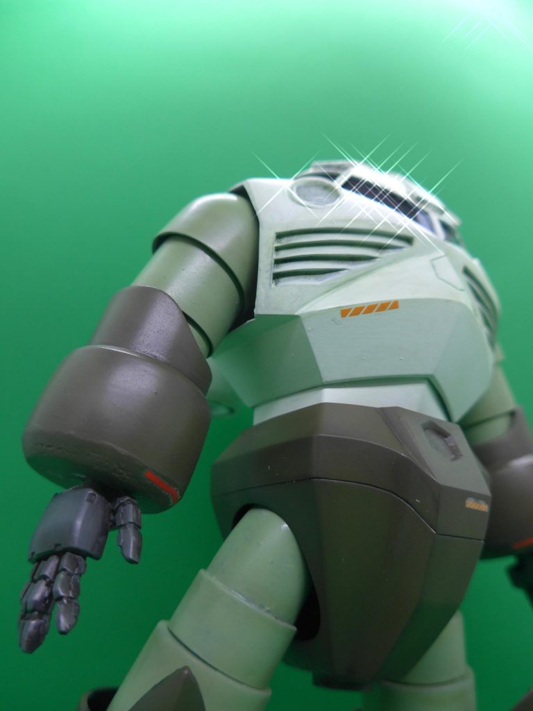 この画角いいなぁと思ってクロスフィルターで1枚ですが、残念ながら白い部分しか光ってくれません・・・。