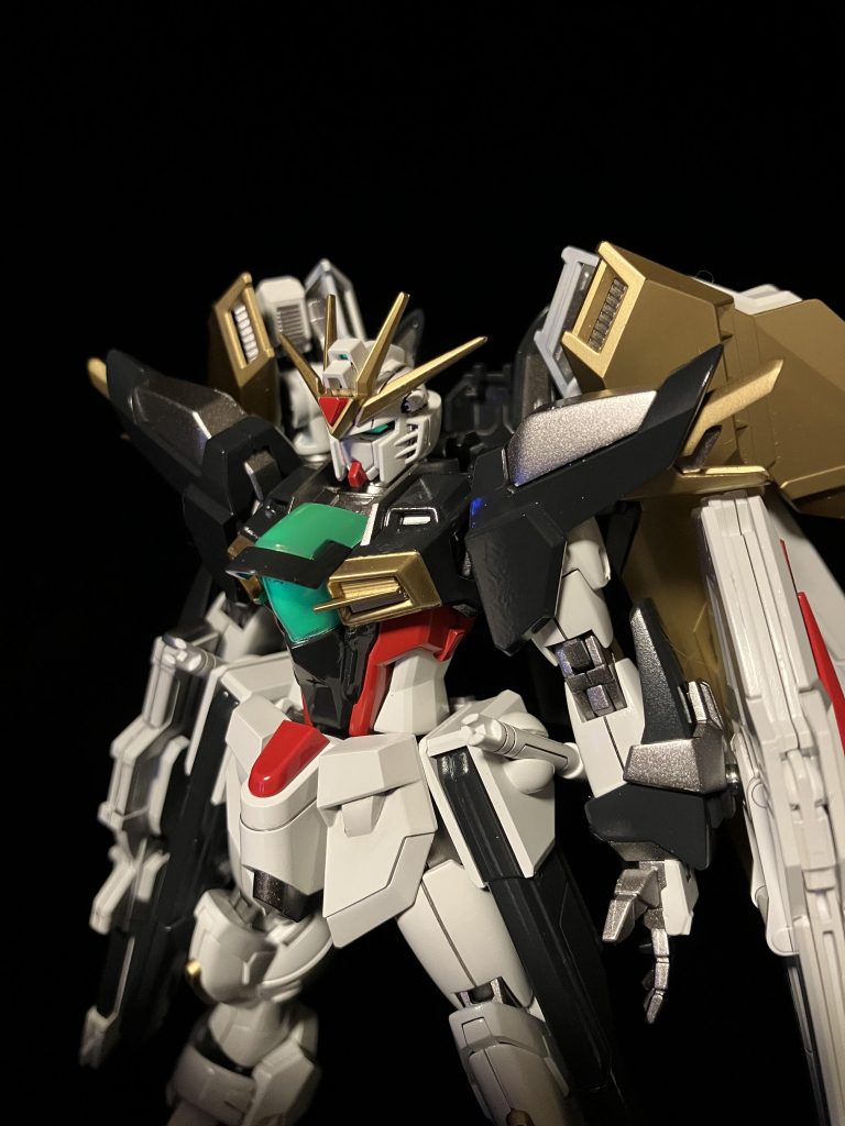 ライジングフリーダム–3枚目/制作者：EAST