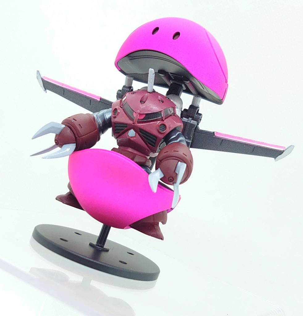 ハロプラはズゴックをなんとか納めるべく大改造しました。また、口?が大きく開くように色々ジャンクパーツを活用してみました。その上で塗装仕上げです。ズゴックは、部分塗装、リフター改造で仕上げました。多少の色ムラはありますが、やりたい事はやれたかなと思います。こんな事ばかりしているから、正規のSEED FREEDOMのキットが積まれていくんです…