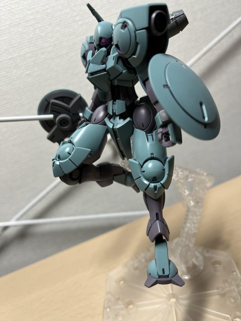 ということで終わりです。水星の魔女では、圧倒的にグラスレーの機体が好きですね。アニメでももっと勢力同士が大規模にぶつかる泥沼見たかったなあと思いますね。ディランザとハインドリーとザウォートが撃ち合い殴り合う「あ、ヤベェなココ」感が欲しかった、、SEED関連をあらためて見返してると余計にそう思いますねwそれじゃあ。。