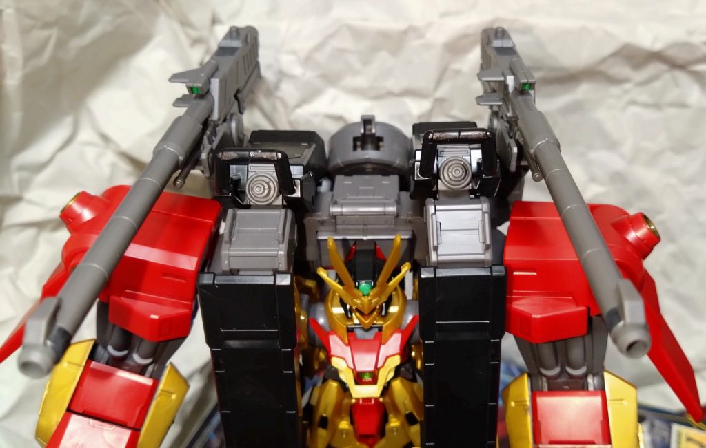 滑空砲肩部に装備されてる補助武装。こちらも『ティフォエウスガンダム』の時に紹介しましたが、今回のキメラでも肩に装備されます。