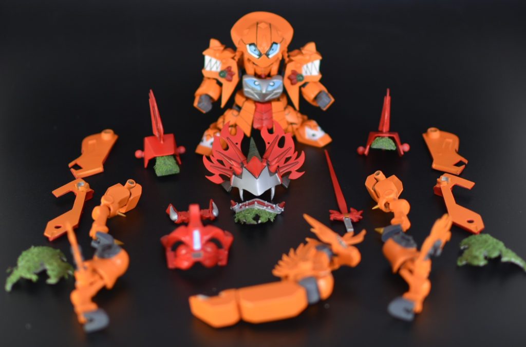 こんな感じにばらっばらになり装着されます。