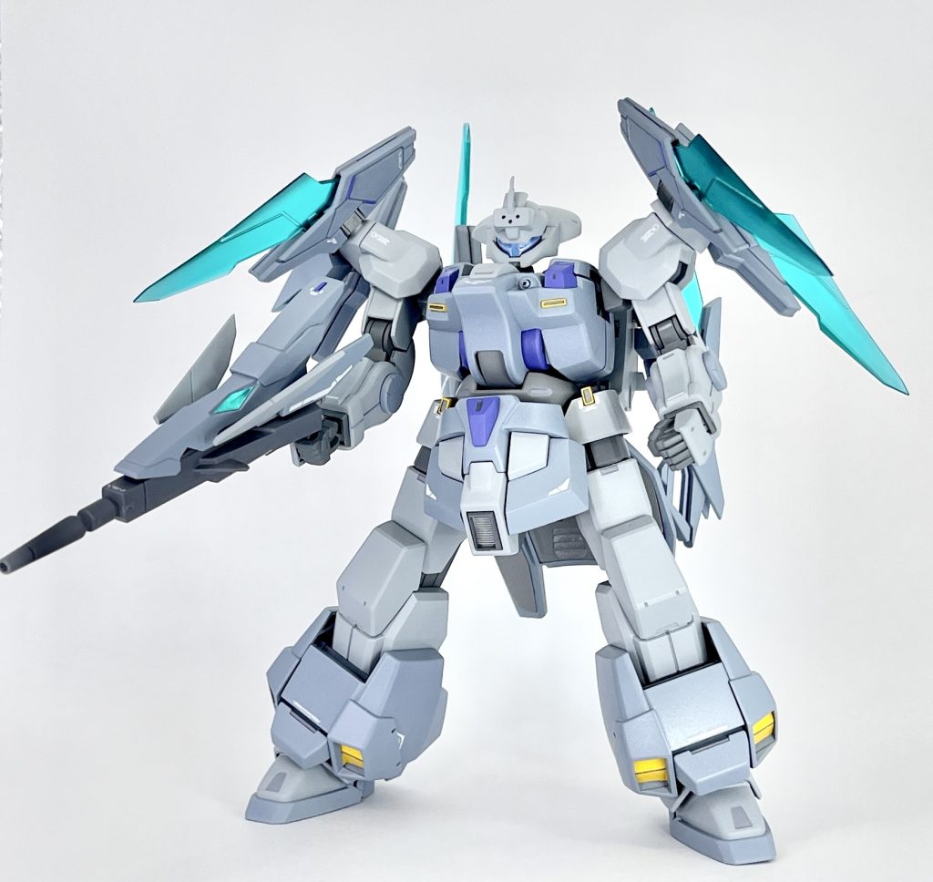 メイン武器のライフルはAGE-2マグナムのものを形状変更。このライフルめっちゃカッコいい上に変形にも使いやすくて大好きです✨